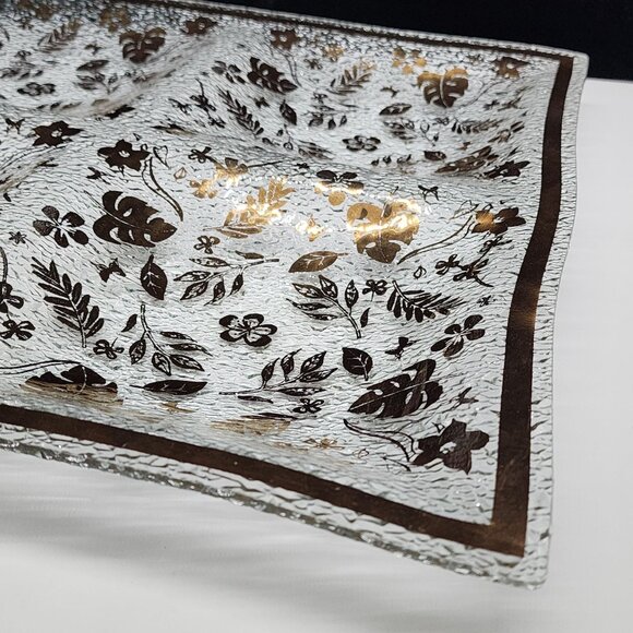 Mid-Century Gold Leaf Foliage Hostess Tray Glass Large 4 Sections 16" x 16" - Picture 5 of 11